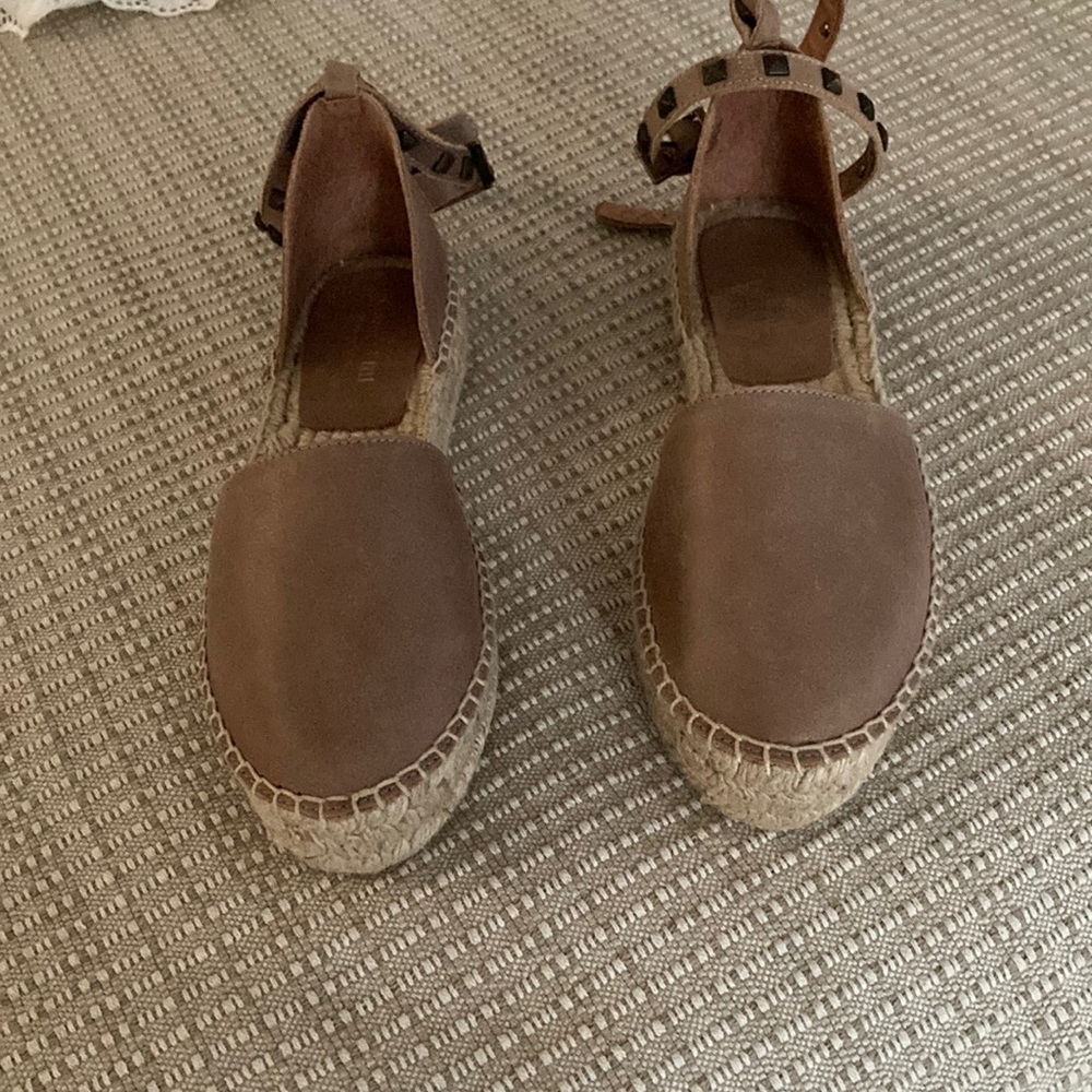 Garnet Hill Margo Studded Espadrille | 38 (8)